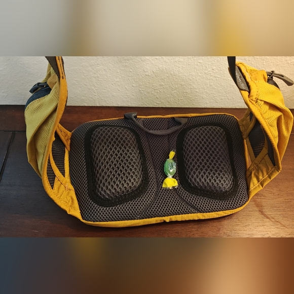 EVOC Hip Pouch 1L Waist Bag - Goldenrod, New Without Tags - Picture 4 of 7